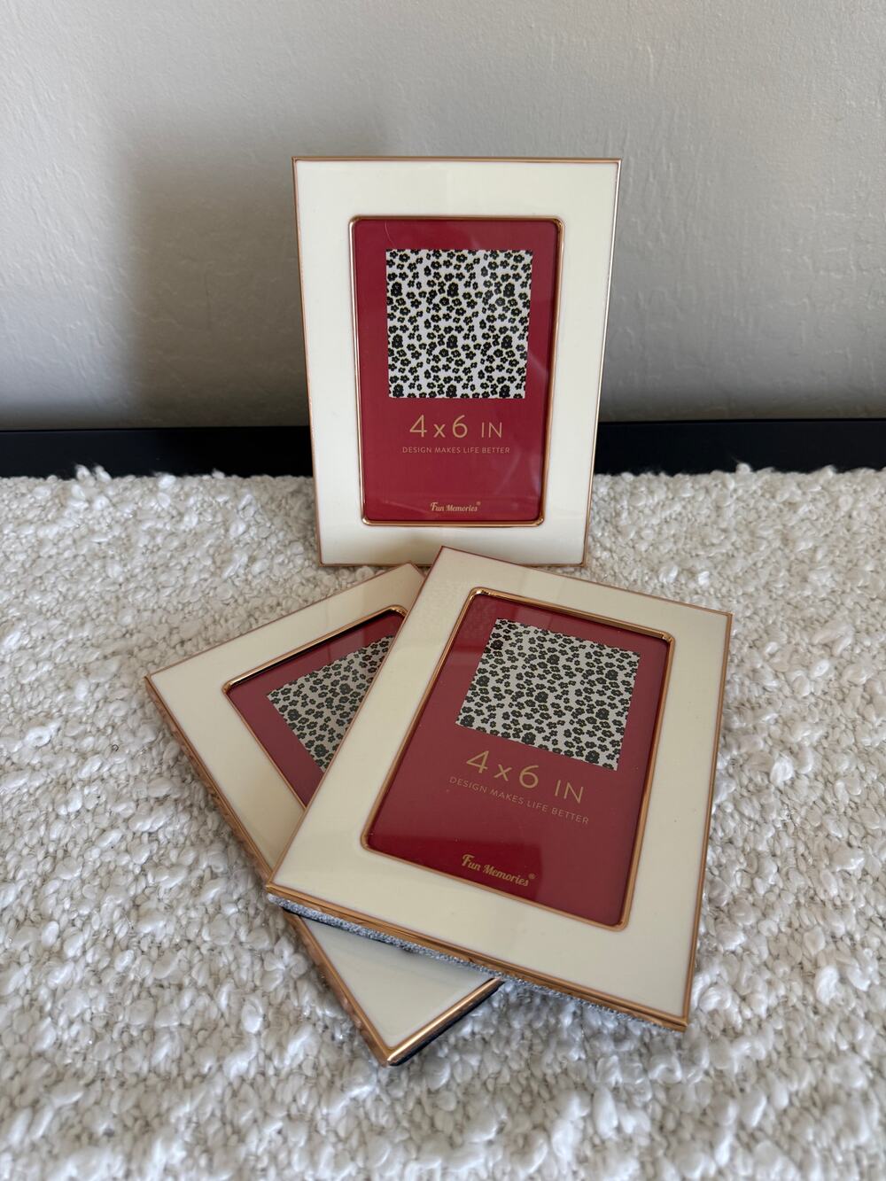 Set of 3 Cream Ivory 4x6 Picture Frames Gold Trim Tabletop Home Decor